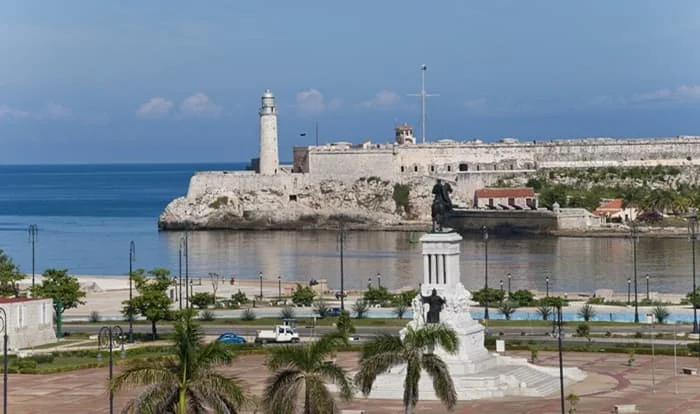 Entrada de la Bahia de La Habana